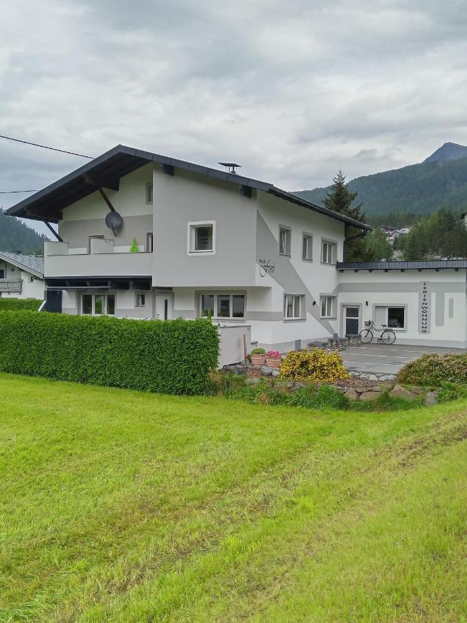 Appartement Haus Fini à Längenfeld Extérieur photo