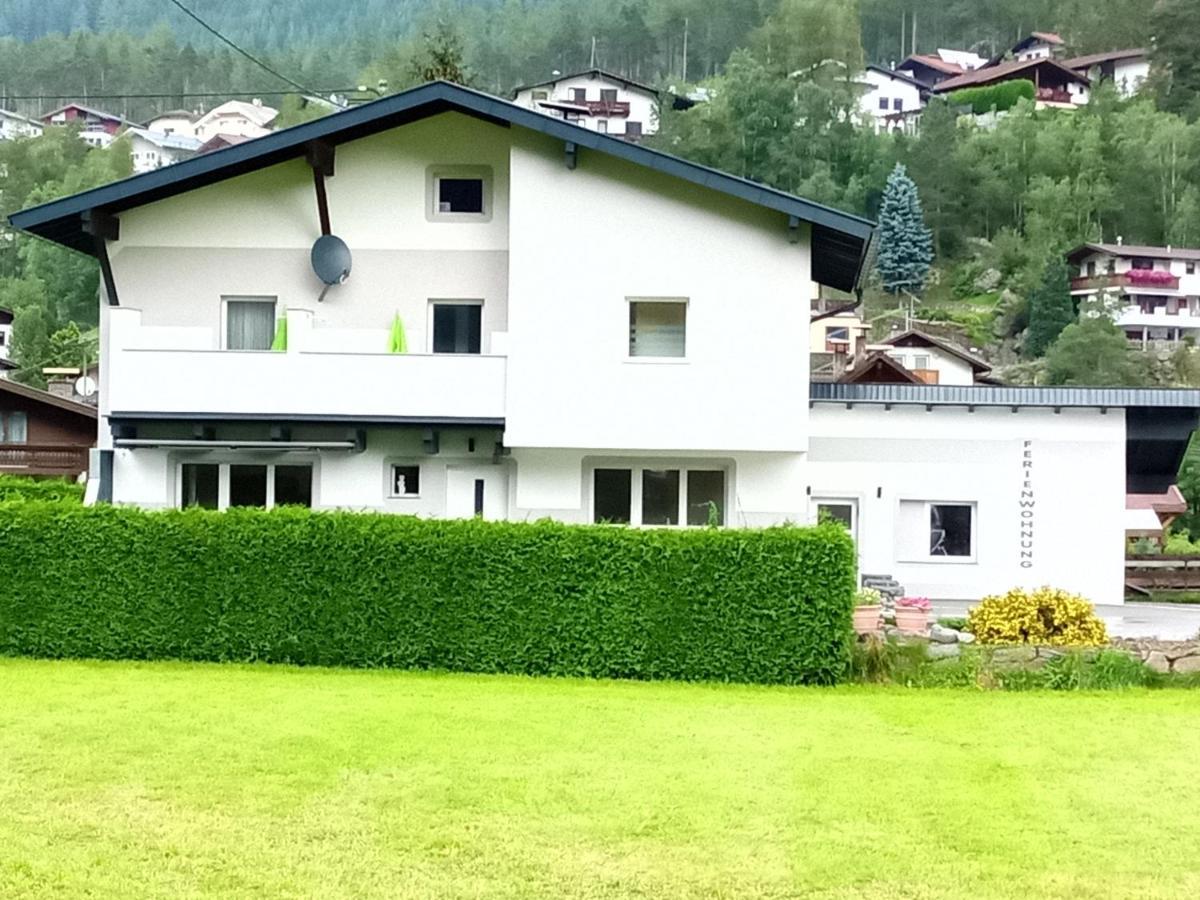 Appartement Haus Fini à Längenfeld Extérieur photo